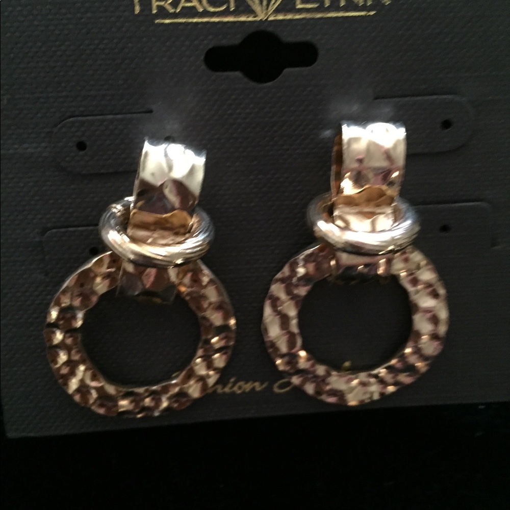 Jewelry - Picture 5 of 6